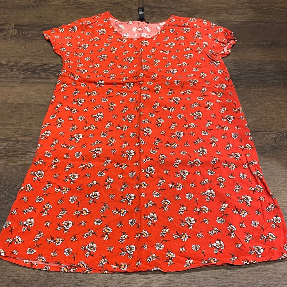 ‼️4 DRESSES‼️ - Picture 2 of 6
